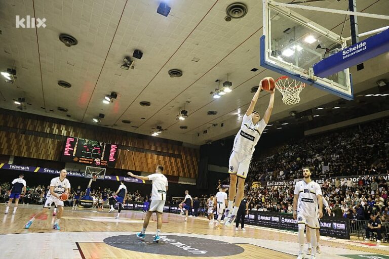 BiH - Srbija od 20 sati: Košarkaši Srbije dočekani zvižducima, isti tretman i za BH Hooliganse